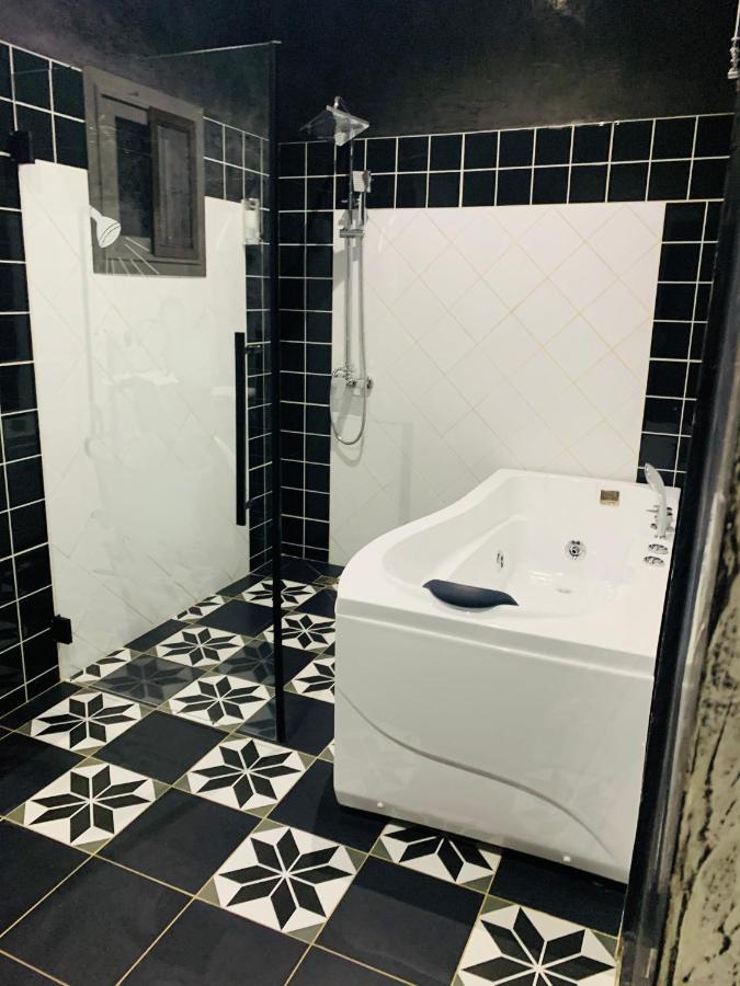 Le Diamant Noir Hotell Nguékokh Exteriör bild
