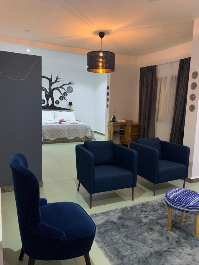 Le Diamant Noir Hotell Nguékokh Exteriör bild